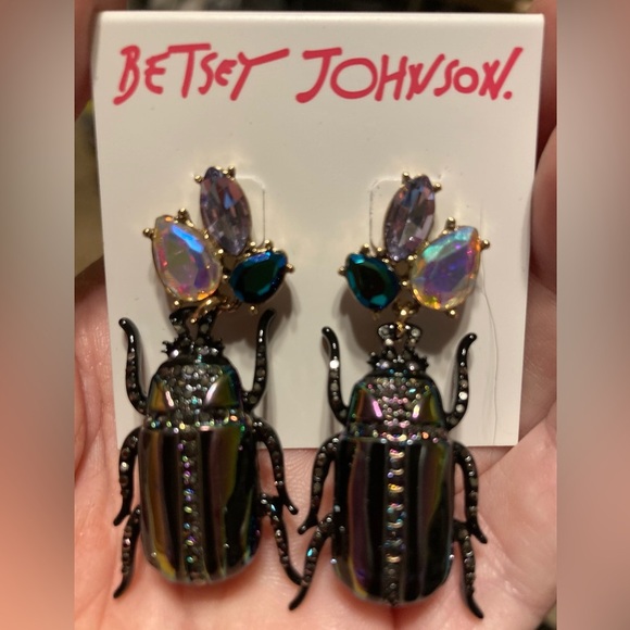 BETSEY JOHNSON Metallic Bluish-Purple Beetle Bug Insect & Crystals Earrings NWT - Picture 1 of 8